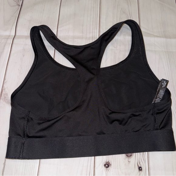 Victoria Secret Sports Bra - Women's size Medium - Picture 3 of 6